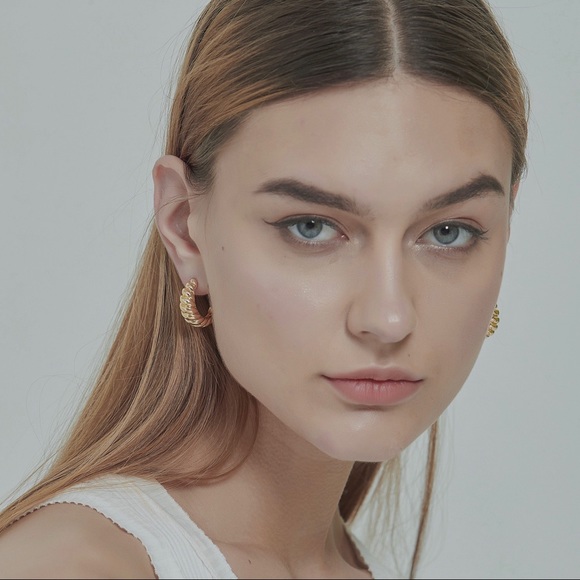 18K Gold Plated Croissant Hoop Earrings - Picture 7 of 9